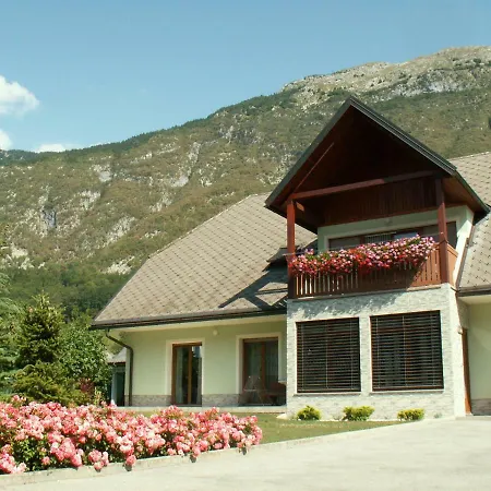 Isonzo 公寓 *